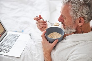 Man eating oatmeal